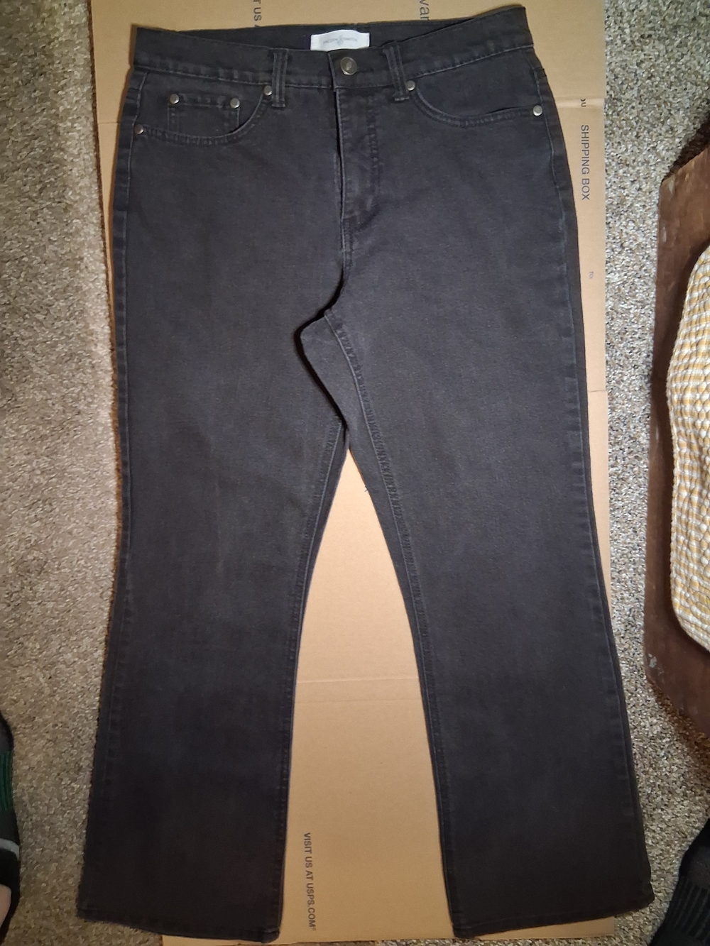 Jaclyn Smith Black Denim Jeans with Branded Button